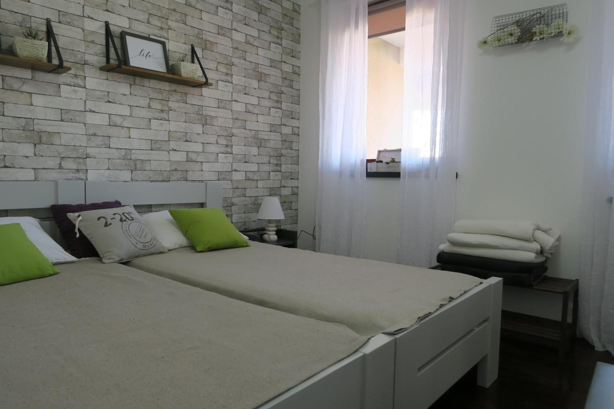 Apartments And Rooms Stefanac スルニュ エクステリア 写真