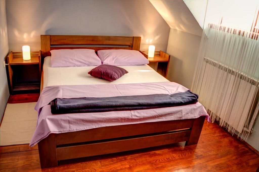Apartments And Rooms Stefanac スルニュ 部屋 写真